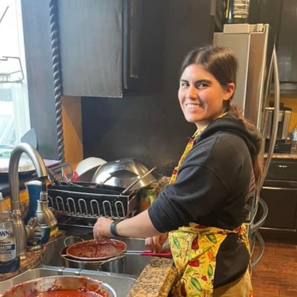 Meet your Posher, Tay - Picture 3 of 3